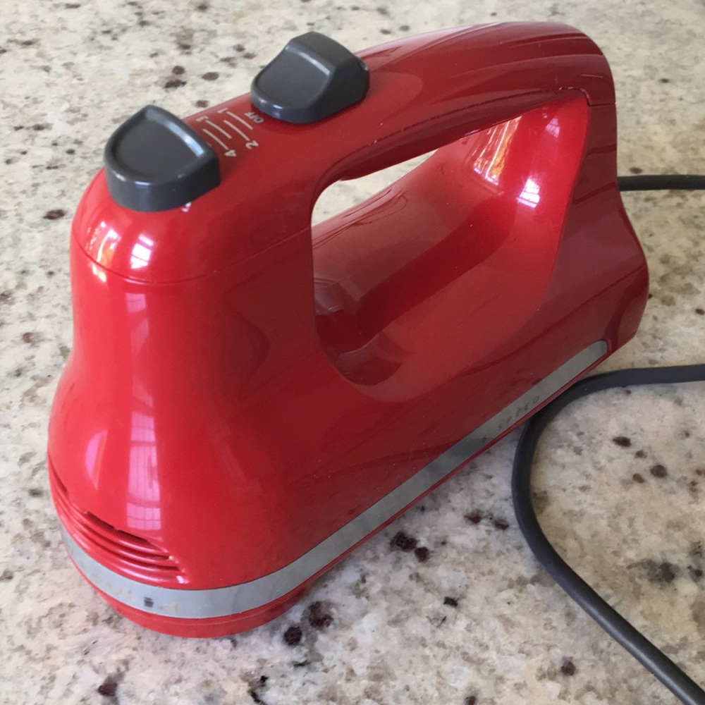 KITCHEN AID HAND MIXER